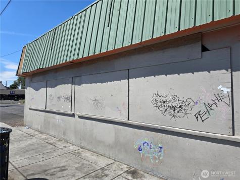 1026 N 1st Street Yakima WA 98901