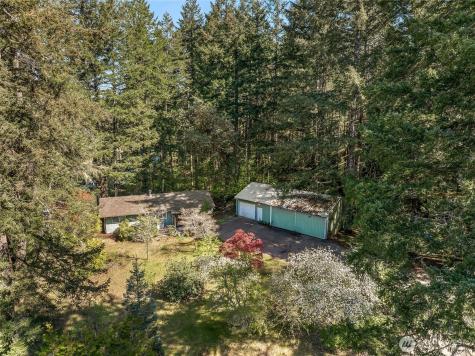 1487 SW Chipmunk Hill Lane Port Orchard WA 98367