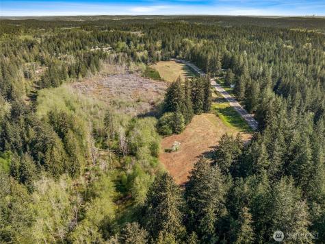 1487 SW Chipmunk Hill Lane Port Orchard WA 98367