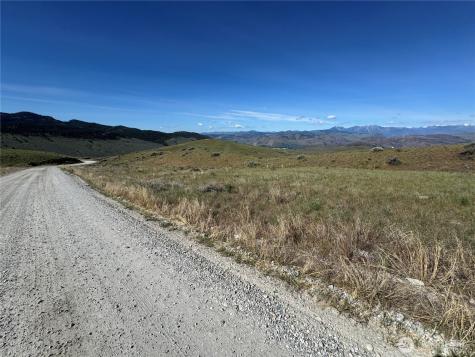 35 Sunset Ridge Road Oroville WA 98844