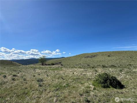 35 Sunset Ridge Road Oroville WA 98844