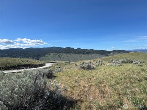 35 Sunset Ridge Road Oroville WA 98844