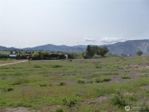 5 Roses View Lane Manson WA 98831