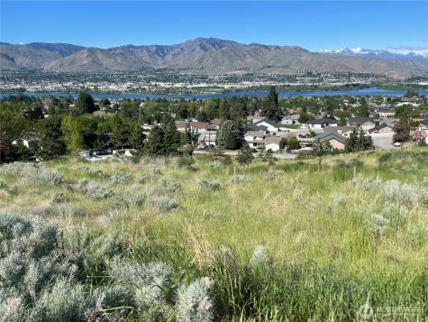2714 Casa Mia Drive East Wenatchee WA 98802