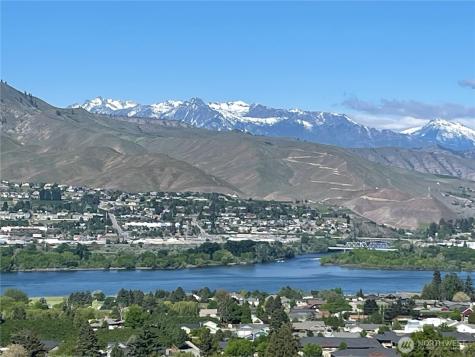 2714 Casa Mia Drive East Wenatchee WA 98802