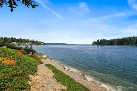 17274 Angeline Avenue South NE Suquamish WA 98392