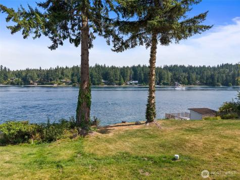 17274 Angeline Avenue South NE Suquamish WA 98392