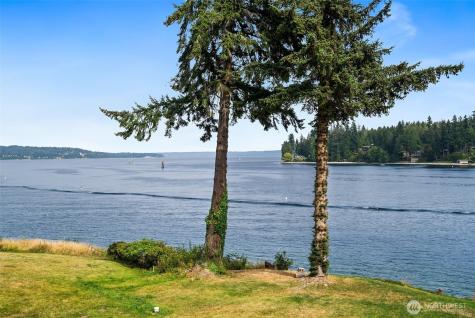 17274 Angeline Avenue South NE Suquamish WA 98392