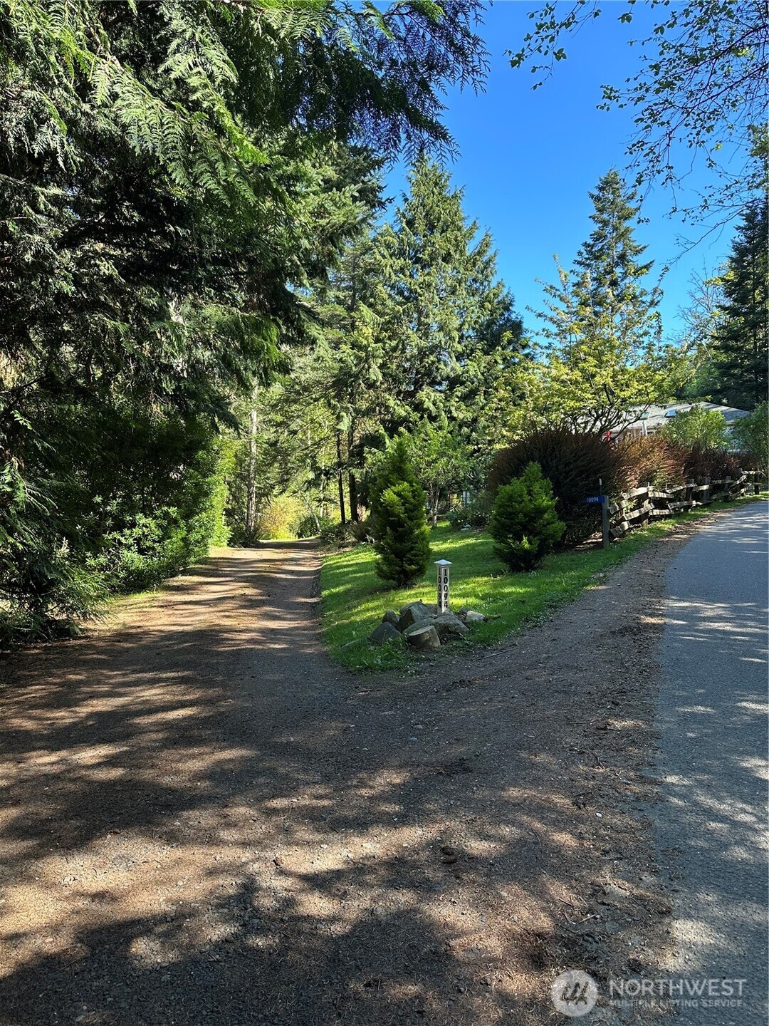 11 NE Shore Drive Indianola WA 98342
