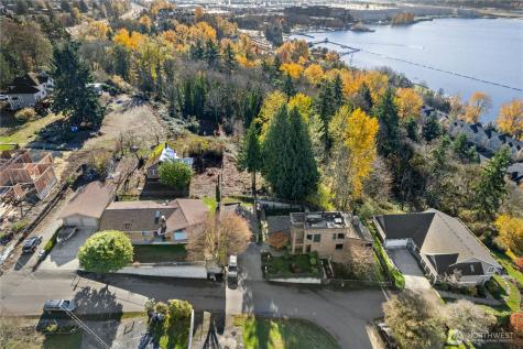 1409 N 24th Street Renton WA 98056
