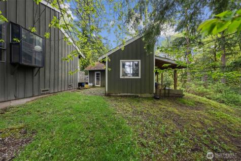 611 208th Avenue SE Sammamish WA 98074