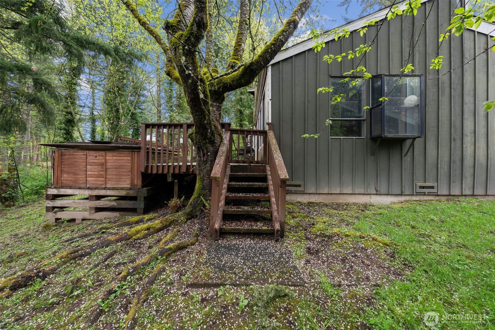 611 208th Avenue SE Sammamish WA 98074