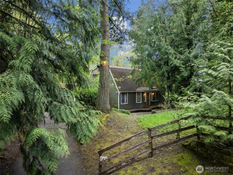 611 208th Avenue SE Sammamish WA 98074