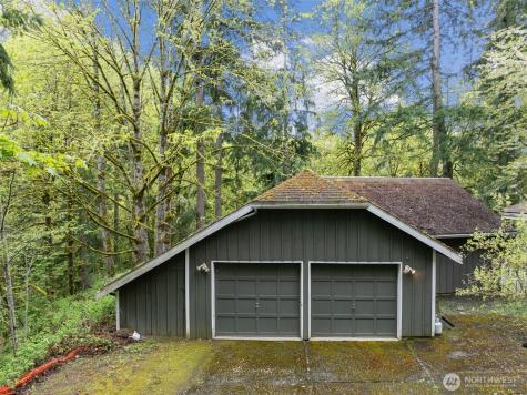 611 208th Avenue SE Sammamish WA 98074