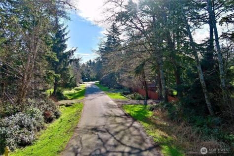721 Chenois Avenue NE Ocean Shores WA 98569