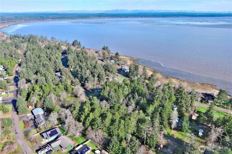 721 Chenois Avenue NE Ocean Shores WA 98569