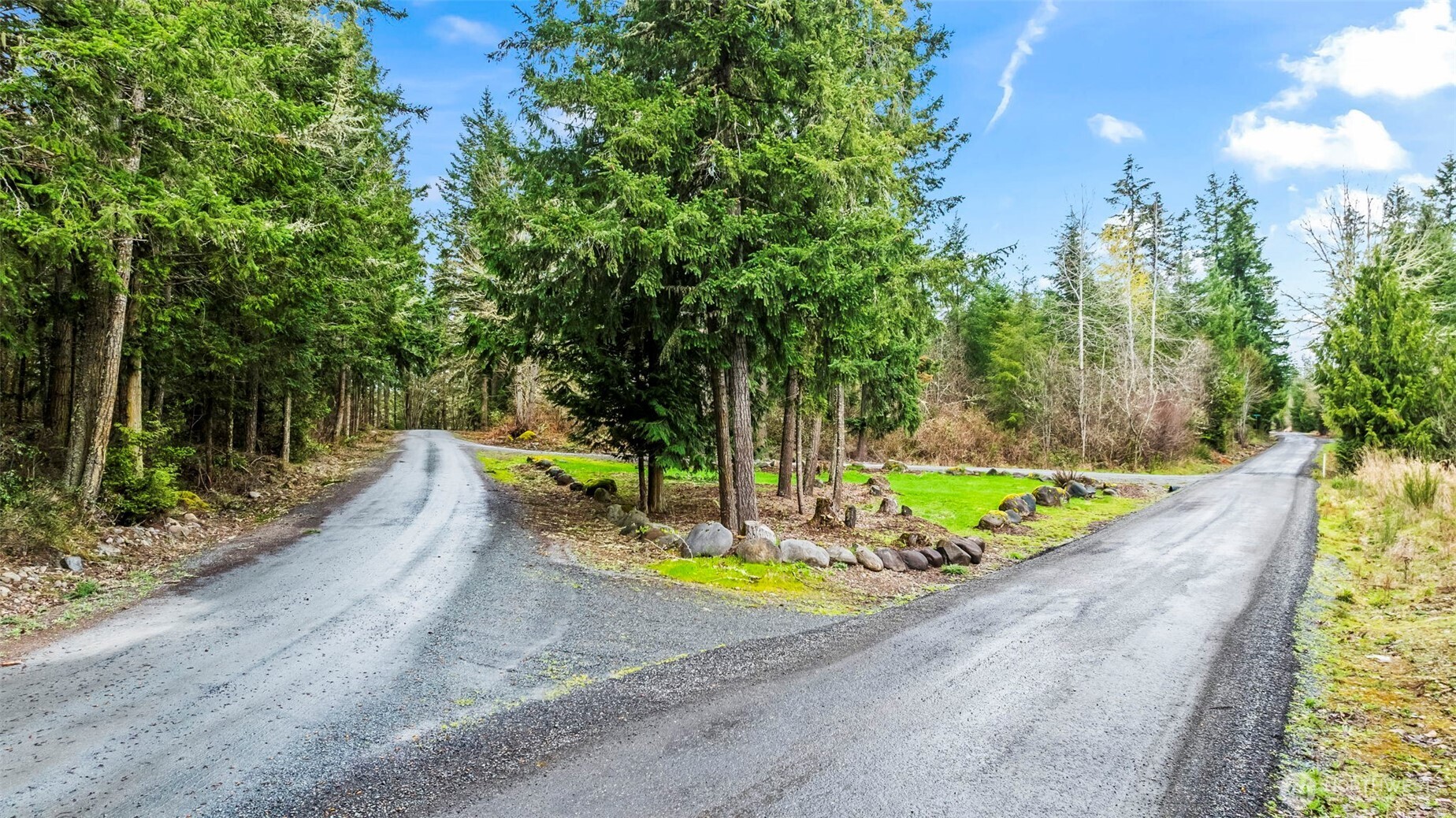 123 Highland Drive E Roy WA 98580