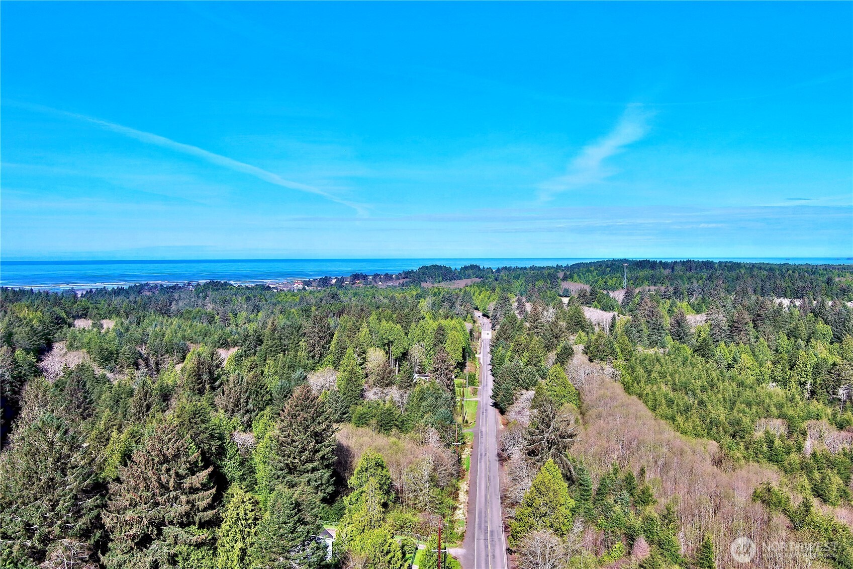 31 Ocean Beach Road Pacific Beach WA 98571
