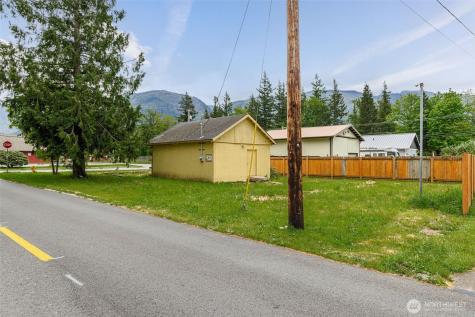 920 Orchard Gold Bar WA 98251