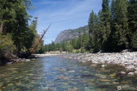 38 Mazama Pines Lane Mazama WA 98833