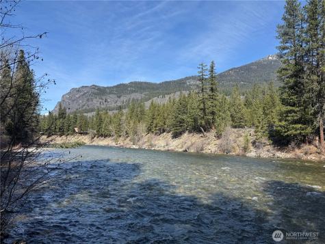 38 Mazama Pines Lane Mazama WA 98833