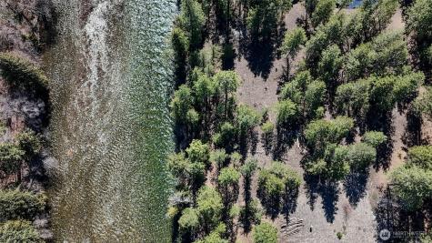 38 Mazama Pines Lane Mazama WA 98833