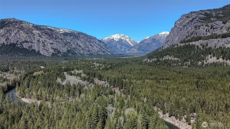 38 Mazama Pines Lane Mazama WA 98833