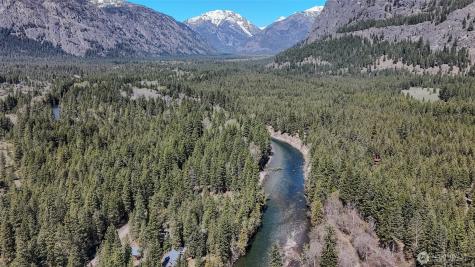 38 Mazama Pines Lane Mazama WA 98833