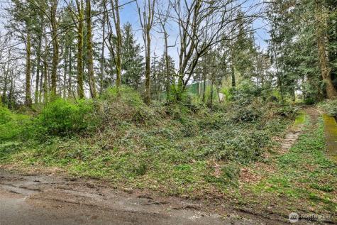 13625 E Lake Kathleen Drive SE Renton WA 98059