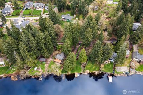 13625 E Lake Kathleen Drive SE Renton WA 98059