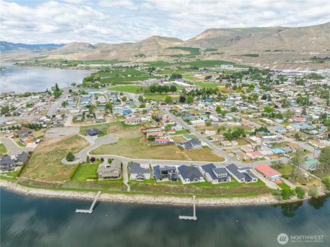 713 1st Street S Brewster WA 98812