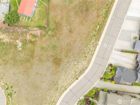 713 1st Street S Brewster WA 98812