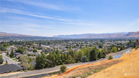 1857 Broadway Place Wenatchee WA 98801