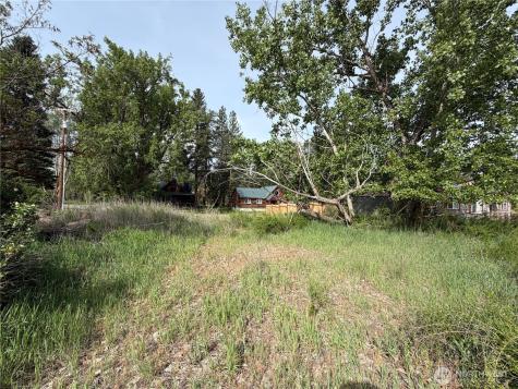 623 Main Street Winthrop WA 98862