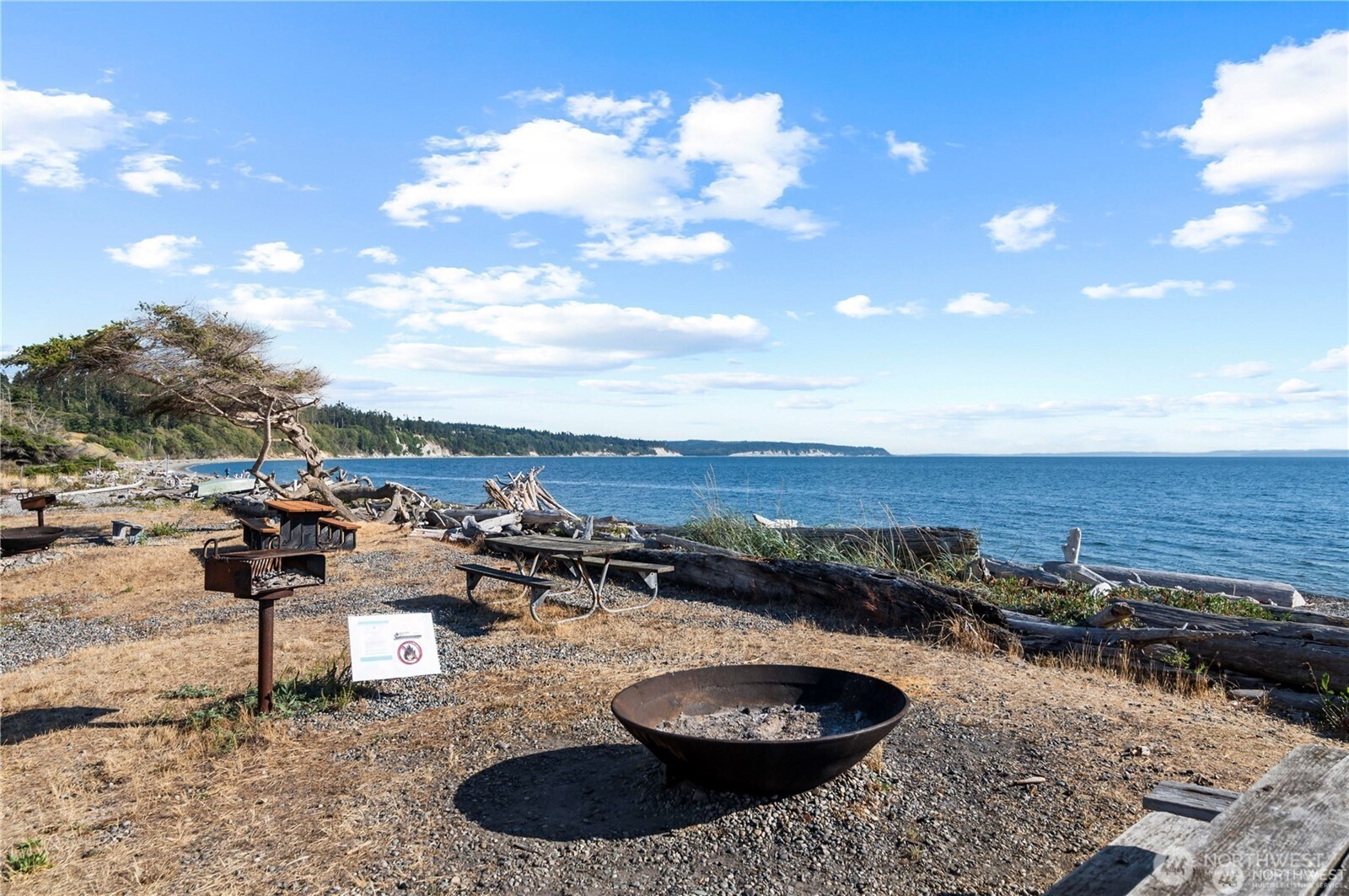1454 Admirals Drive Coupeville WA 98239