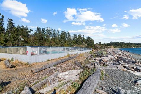 1454 Admirals Drive Coupeville WA 98239