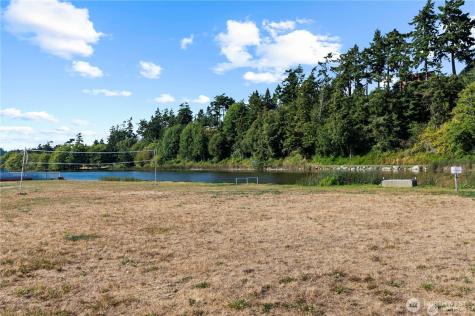 1454 Admirals Drive Coupeville WA 98239