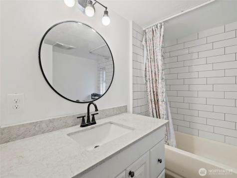 11040 14th Avenue SW Seattle WA 98146