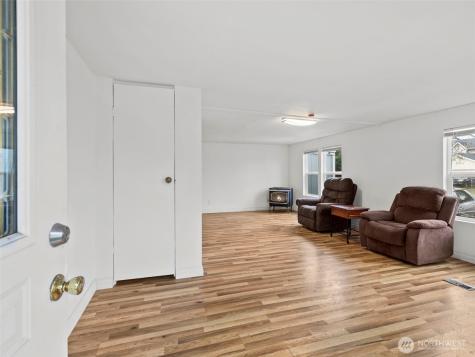 11040 14th Avenue SW Seattle WA 98146
