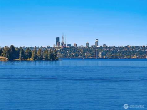 6211 Lake Washington Boulevard NE Kirkland WA 98033