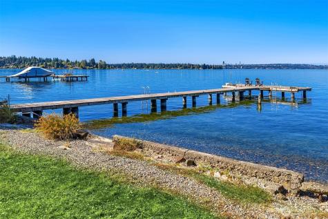6211 Lake Washington Boulevard NE Kirkland WA 98033