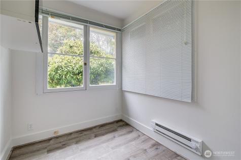 424 8th Avenue W Kirkland WA 98033