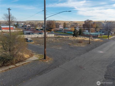408 N L Street Lind WA 99341