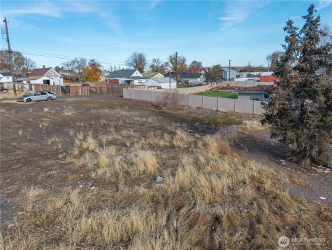 408 N L Street Lind WA 99341