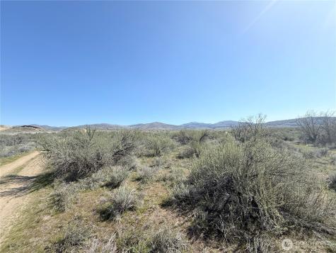 74 Highway 97 Omak WA 98841