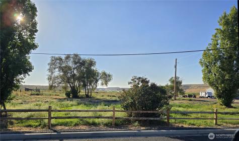 327 First Street Wilson Creek WA 98860