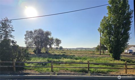 327 First Street Wilson Creek WA 98860