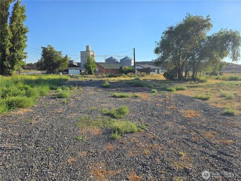 327 First Street Wilson Creek WA 98860