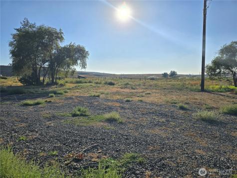 327 First Street Wilson Creek WA 98860