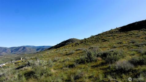 31 Cowboy Road Methow WA 98834